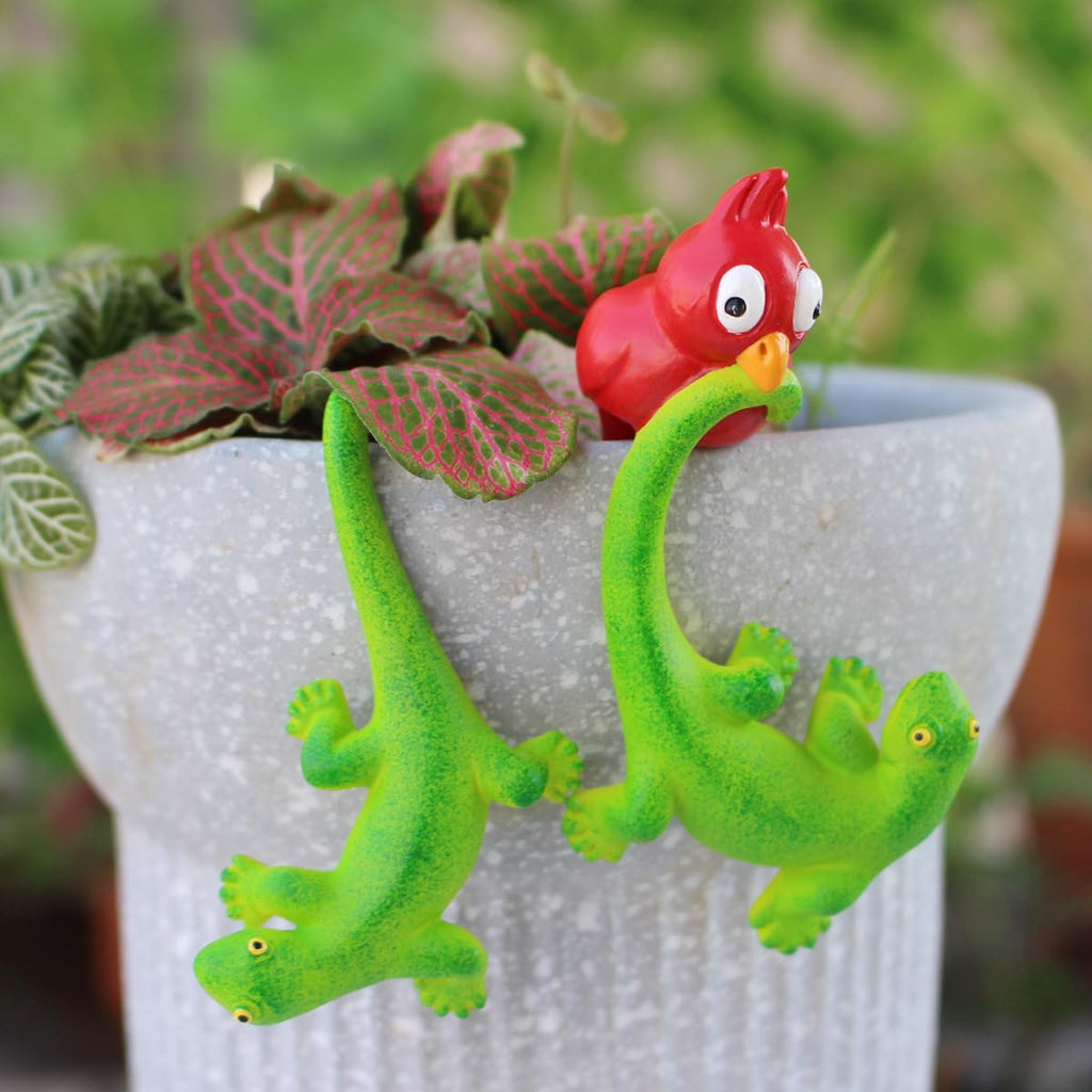 Set of 2 Cute Climbing Elephant Statues Flower Pot Hugger, Resin Hanging Animals Figurine Outdoor Planter Pot Decorations for Home Garden Patio Lawn Yard Ornaments
