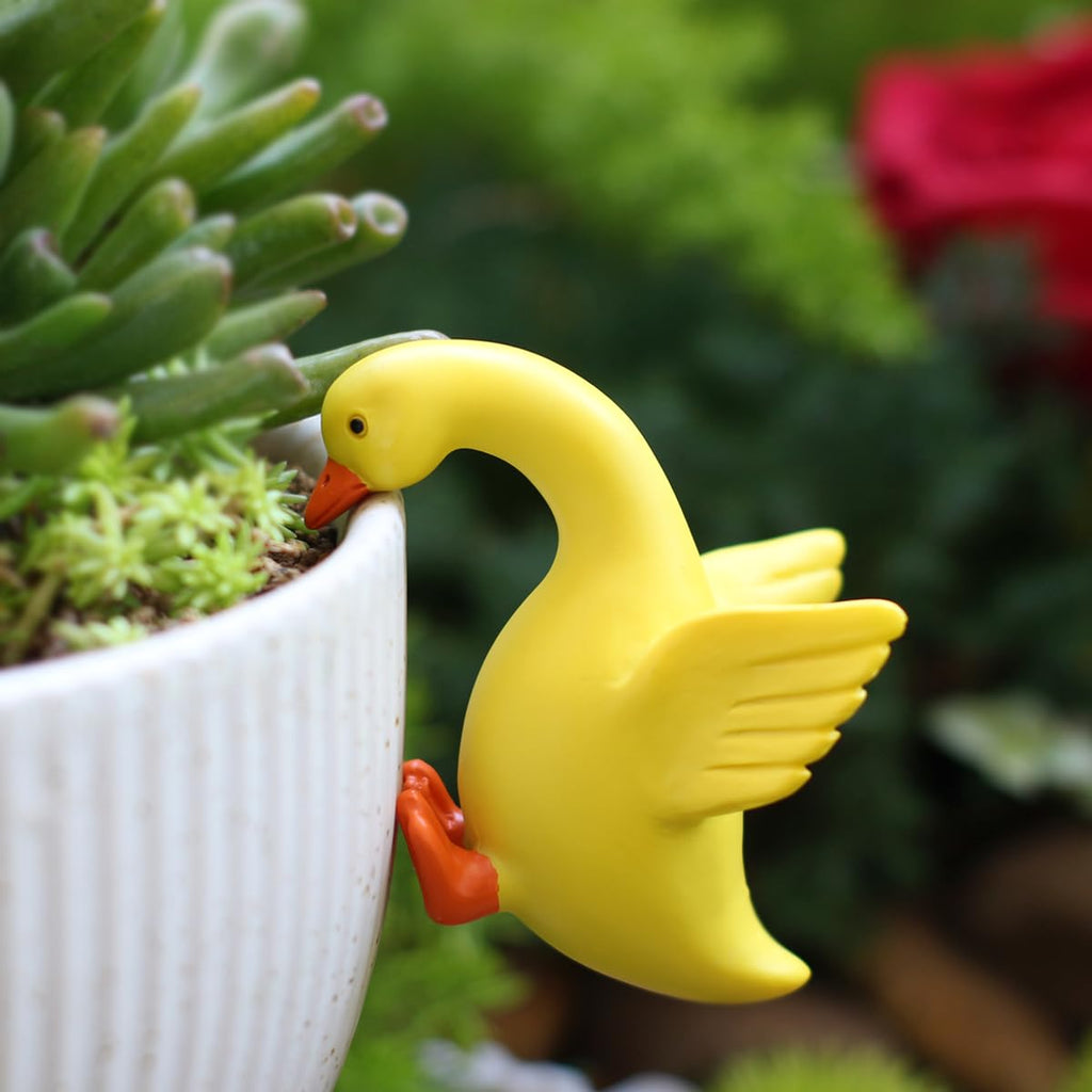 Set of 2 Cute Climbing Elephant Statues Flower Pot Hugger, Resin Hanging Animals Figurine Outdoor Planter Pot Decorations for Home Garden Patio Lawn Yard Ornaments