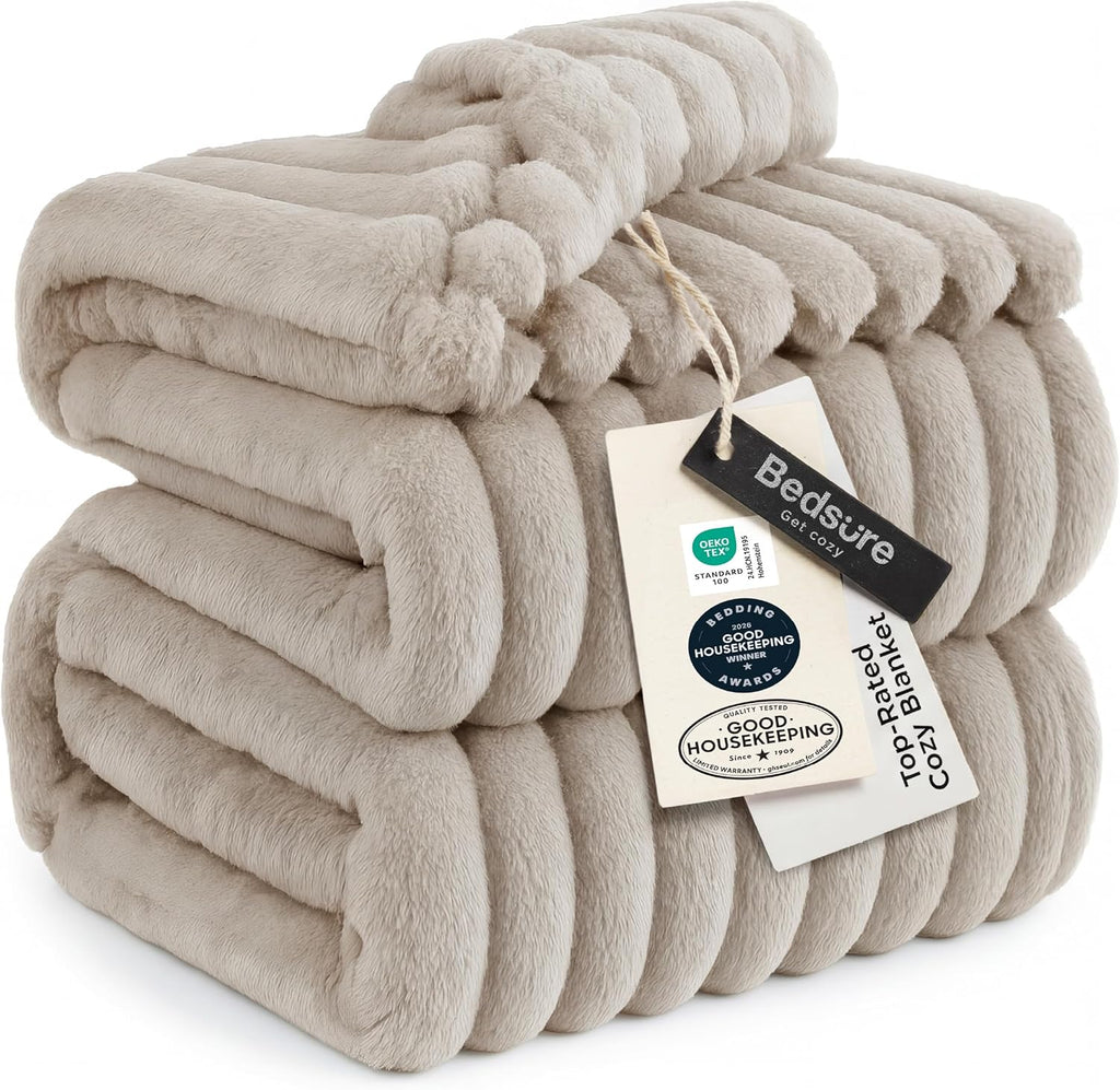 Bedsure GentleSoft White Throw Blanket for Couch - Mothers Gifts Day Birthday Gifts for Women Mom Her, Soft Cozy Fleece Throw Blanket for Girl, Room Home Bedroom Spring Decor, Off White, 50x60 Inches