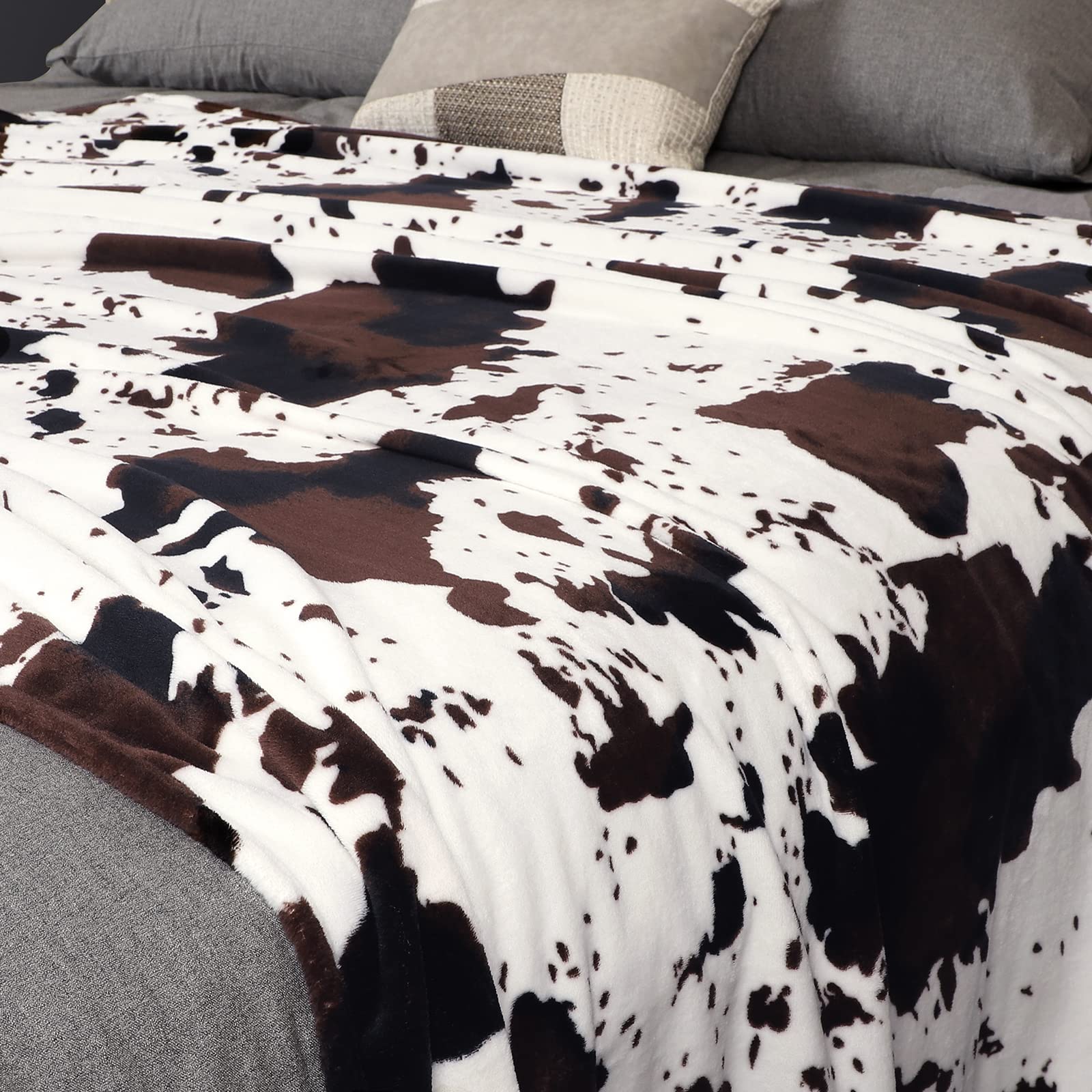 Leopard Print Blanket Fleece Throw for Bed Sofa Travel and Camping, Super Soft Cozy Fluffy Plush Cheetah Print Blanket for All Seasons 50"x60" (Dark Brown)