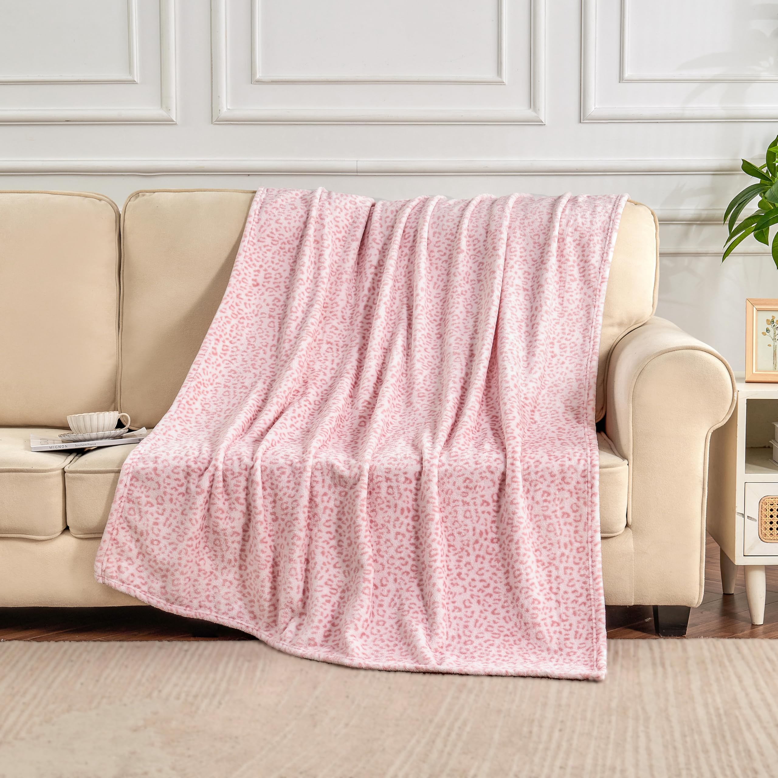 Leopard Print Blanket Fleece Throw for Bed Sofa Travel and Camping, Super Soft Cozy Fluffy Plush Cheetah Print Blanket for All Seasons 50"x60" (Dark Brown)